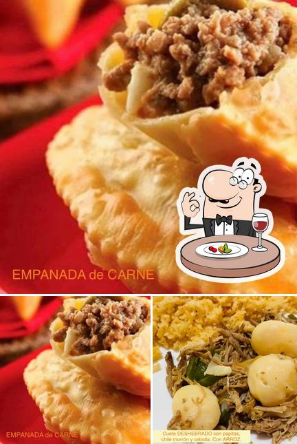 Еда в "Empanada House Xico"