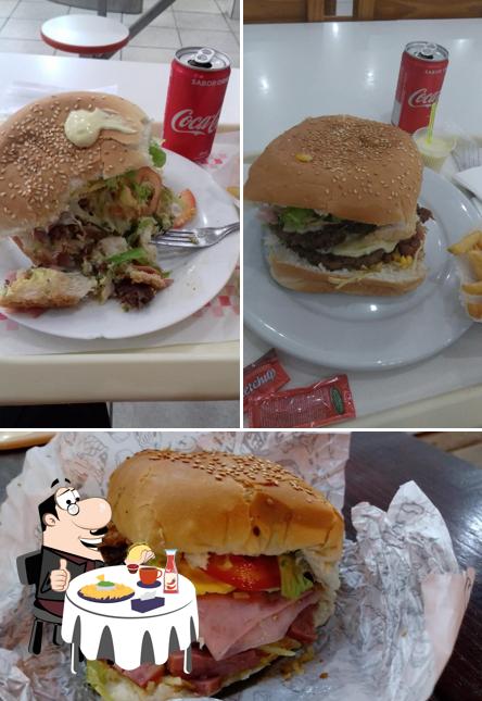 Peça um hambúrguer no Big Burger