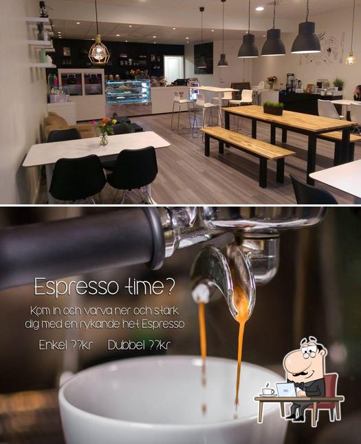 Check out how rimboscafe looks inside