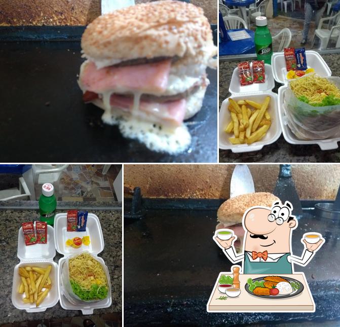 Comida em Face's Burguer