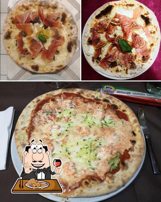 Scegli una pizza a Ristorante Pizzeria Mora Borsatti