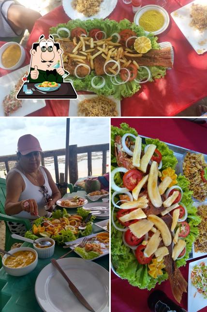 Comida em Restaurante Pedra Rachada - Mais Ki Rapaz - Praia