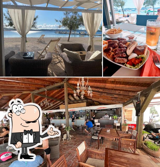 Maximus grill & lounge bar