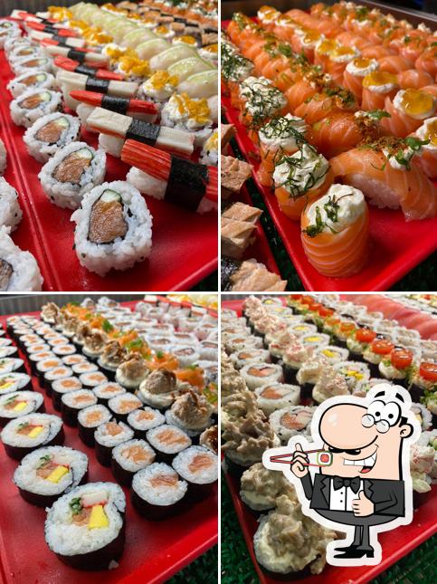 Peça diversas opções de sushi