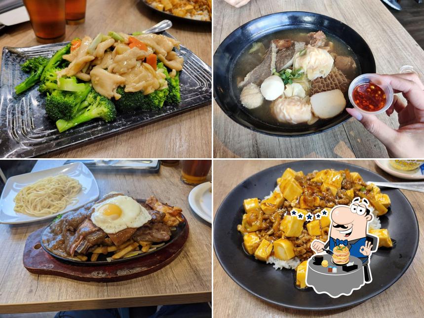 Plats à Joy Noodle Cafe 樂心餐廳