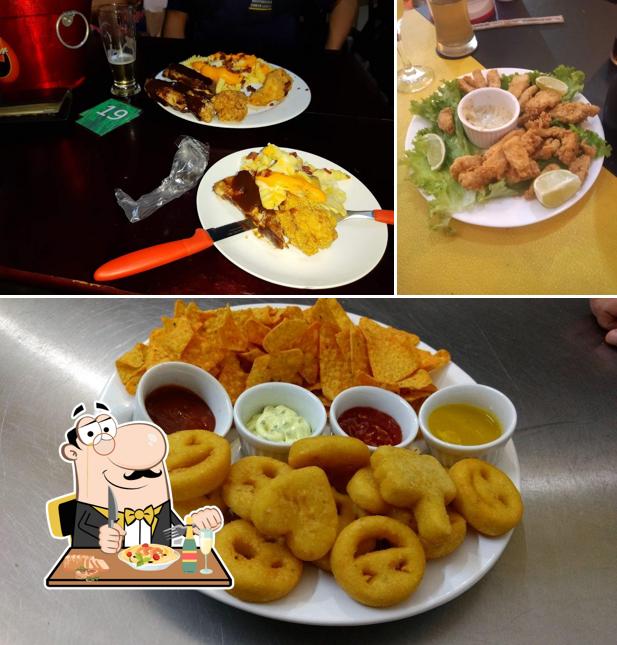 Comida em Estação do Frango