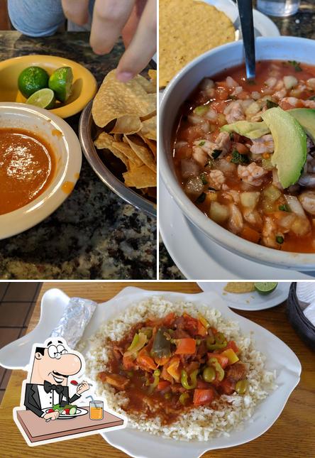 Mariscos Chihuahua, 999 N Swan Rd in Tucson - Restaurant menu and reviews
