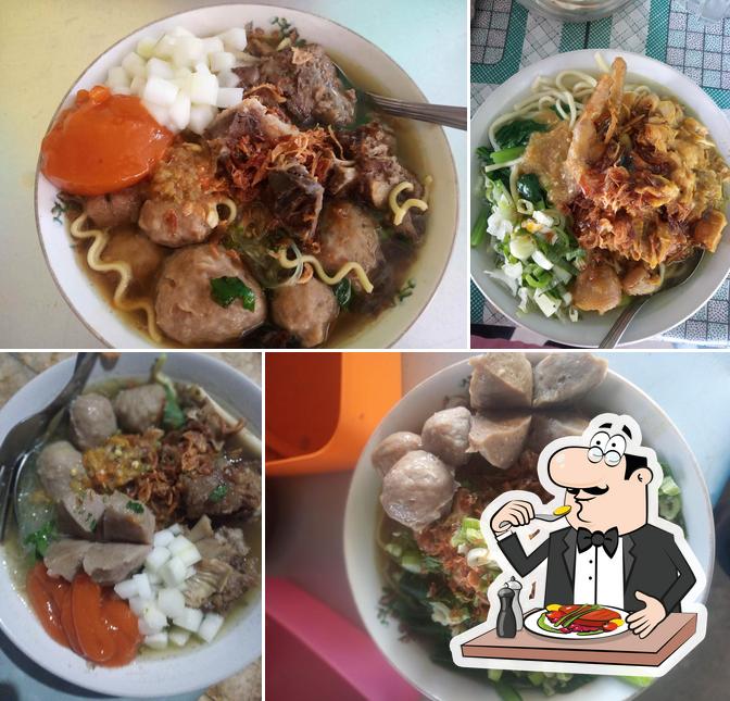 Bakso Balungan Dan Mie Ayam Cakar Barokah Kudus Restaurant Reviews