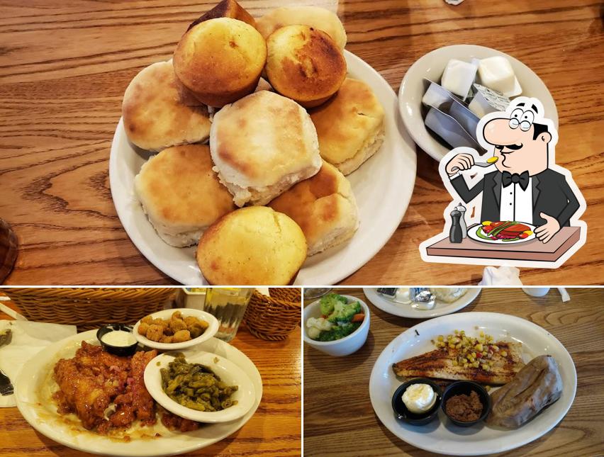 Cracker Barrel Old Country Store, 636 67th St Cir E in Bradenton Restaurant menu and reviews