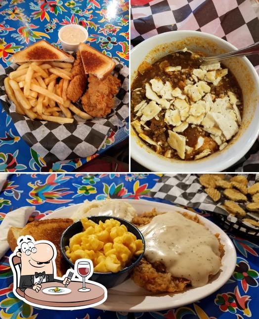 Hoover's Valley Cafe in USA Restaurant menu and reviews