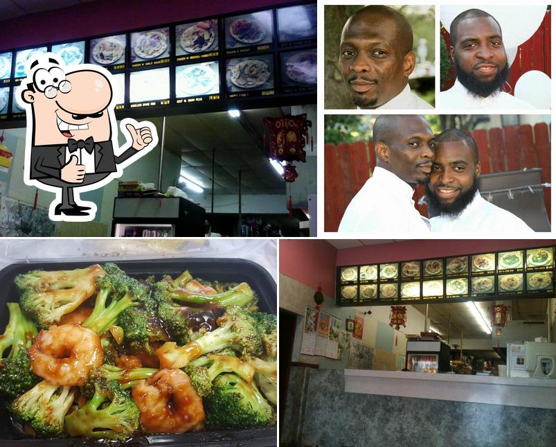 Best restaurants in Charing Cross Shopping Center Mall Restaurant Guru
