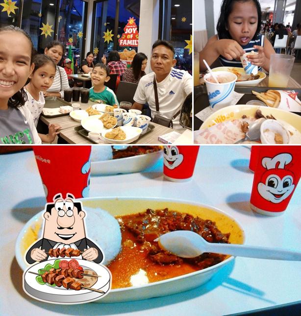 Food at Jollibee Pagadian