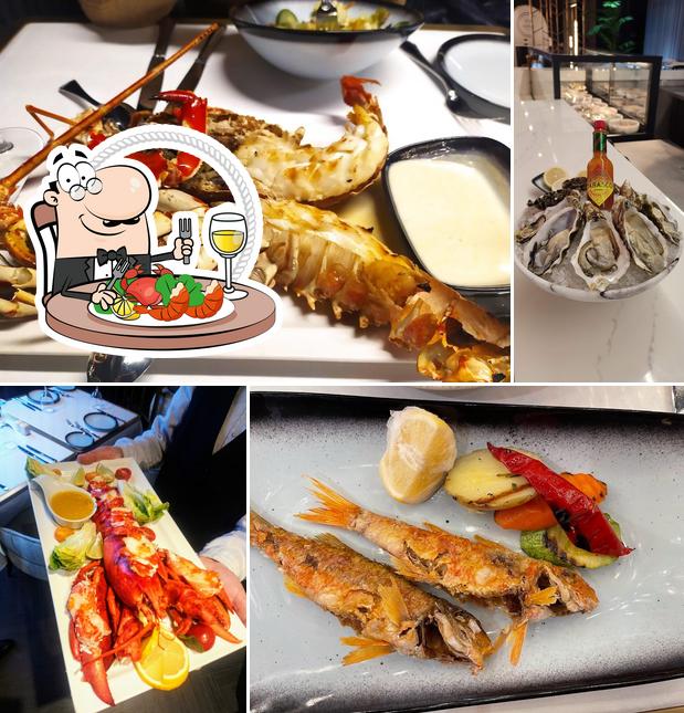 Закажите блюда с морепродуктами в "Adella Seafood Restaurant"