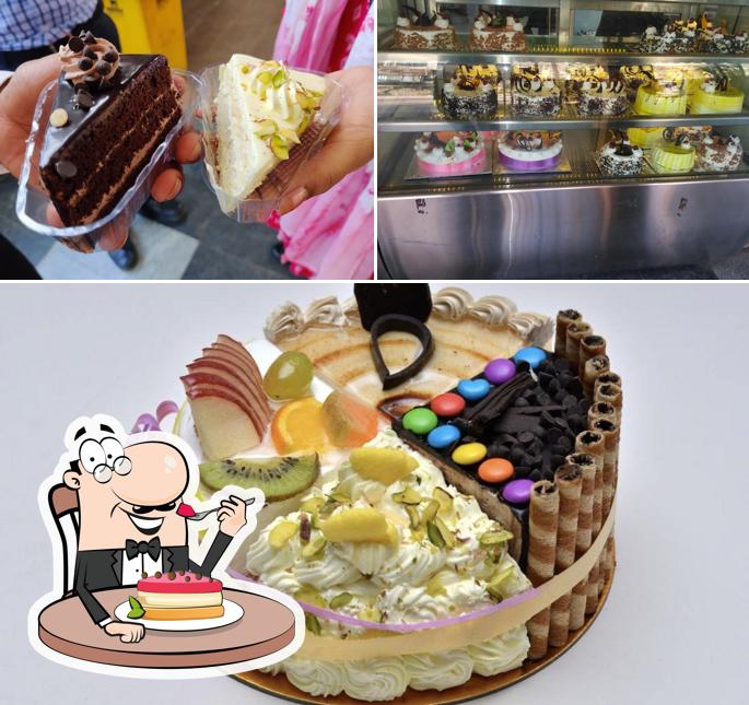 Don’t forget to order a dessert at Fresh-Up Bakery