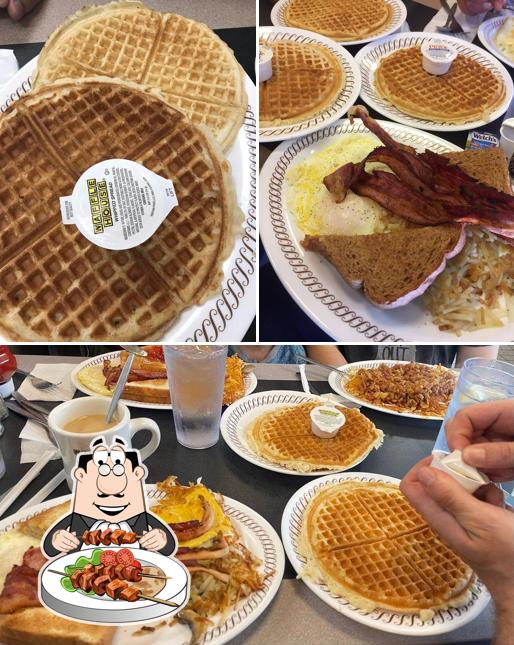 Waffle House, 7661 Boulevard 26 in North Richland Hills Restaurant