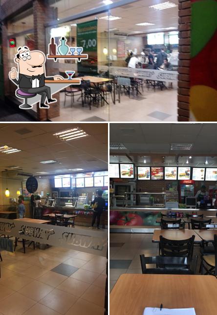 O interior do Subway