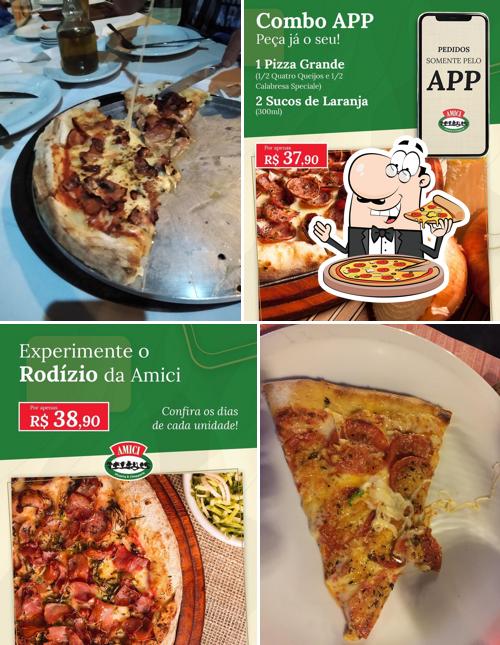 Consiga pizza no Amici - Pizzeria e Chopperia