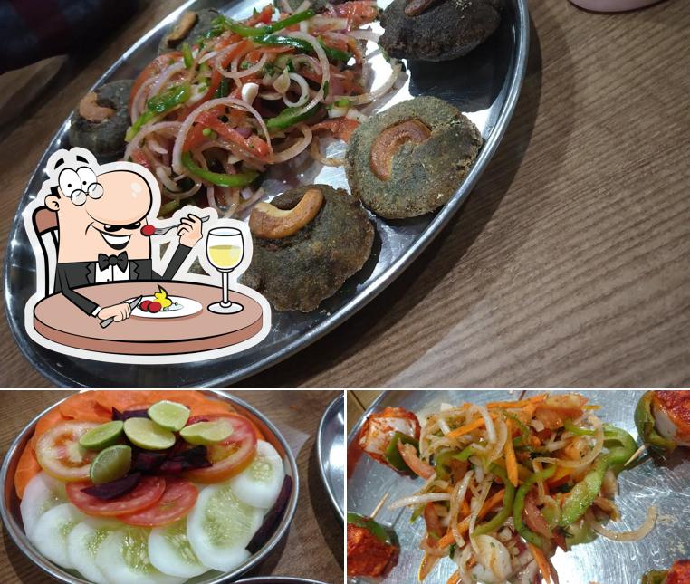 Food at Abhyankar's Tandoor