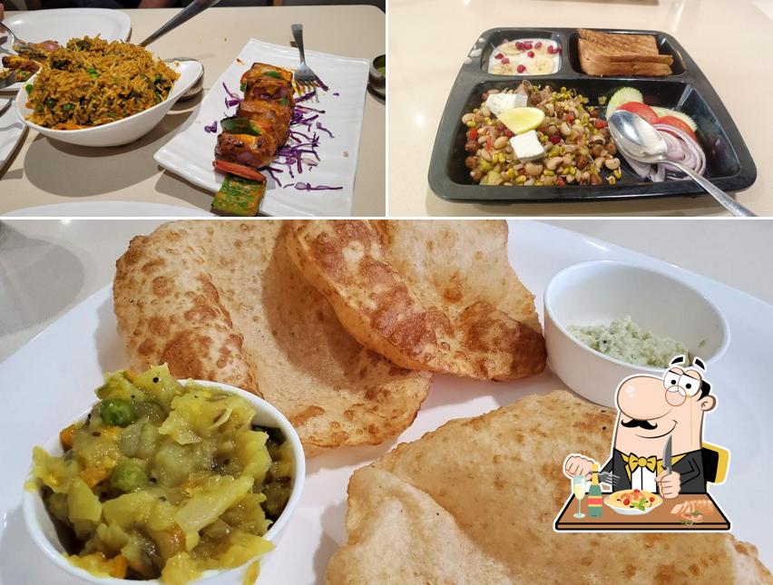 Meals at SREE AKSHAYAM - HOTEL, SWEETS N BAKERS