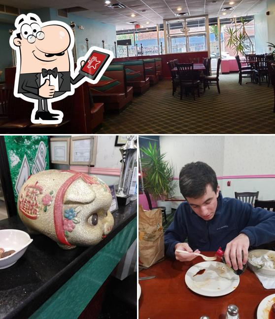 Здесь можно посмотреть изображение ресторана "Panda Hut Chinese Restaurant"