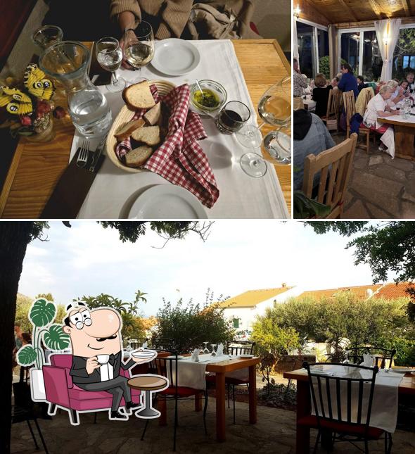 Dai un'occhiata agli interni di Ranc Restaurant