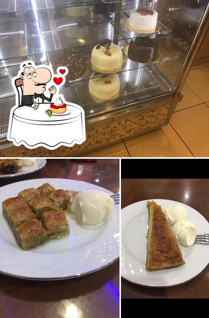 "Erol Tatlıcı" предлагает разнообразный выбор сладких блюд