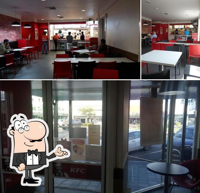 Посмотрите на внутренний интерьер "KFC Mareeba"