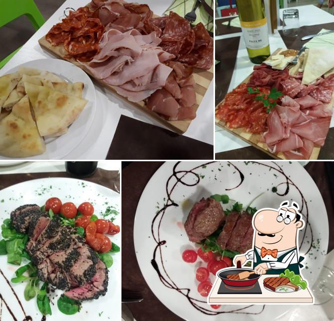 Ordina i piatti di carne a Gaap Family club