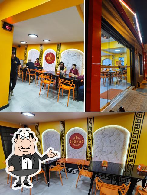 O interior do Grego no Pão Ribeirão