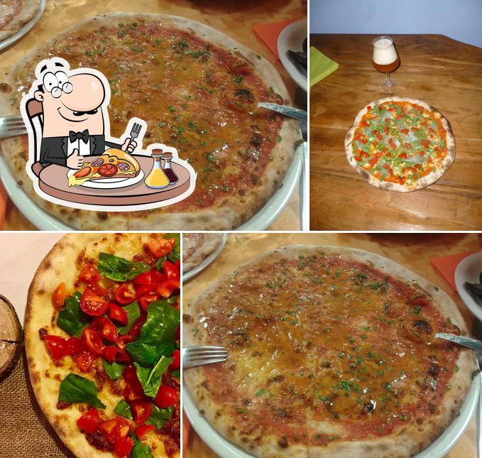 Prenez des pizzas à Funtana Noa