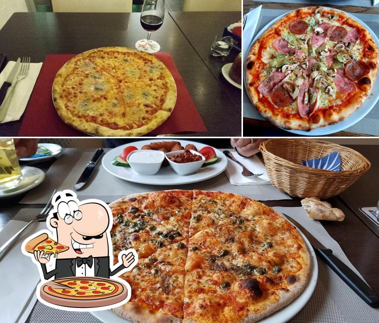 Prenditi una pizza a Restaurant • Cafe • Bar Pera