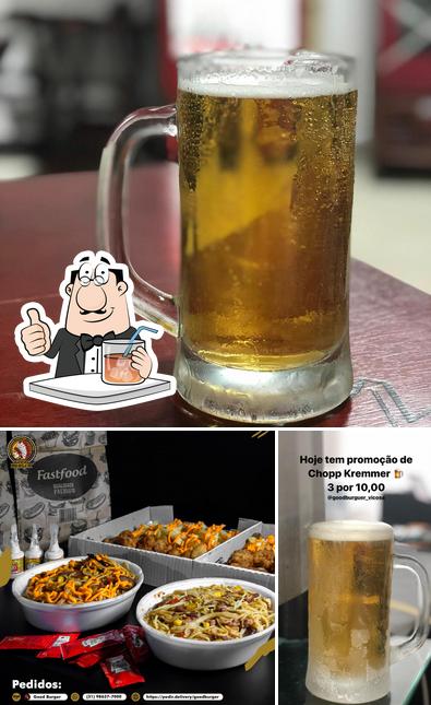 Confira a imagem apresentando bebida e comida no Good Burger