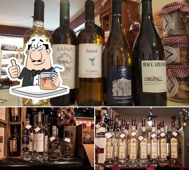 Prenditi un drink dal menu