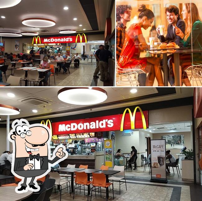 O interior do McDonald's