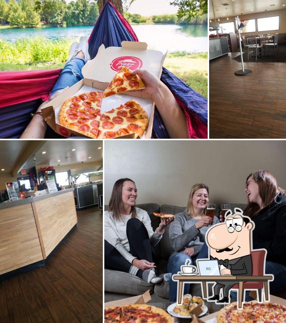 Pizza Hut, 2540 Main St NE in Los Lunas Restaurant menu and reviews