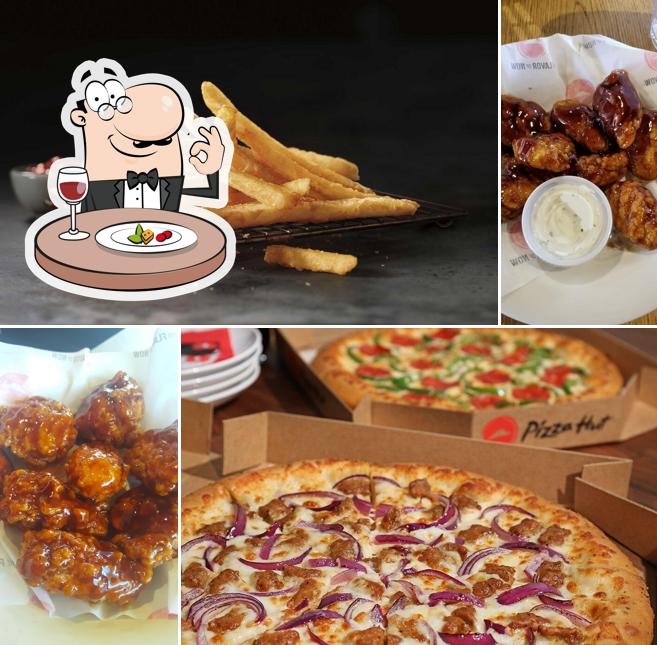 Pizza Hut, 330 1st St W in Havre Restaurant menu and reviews