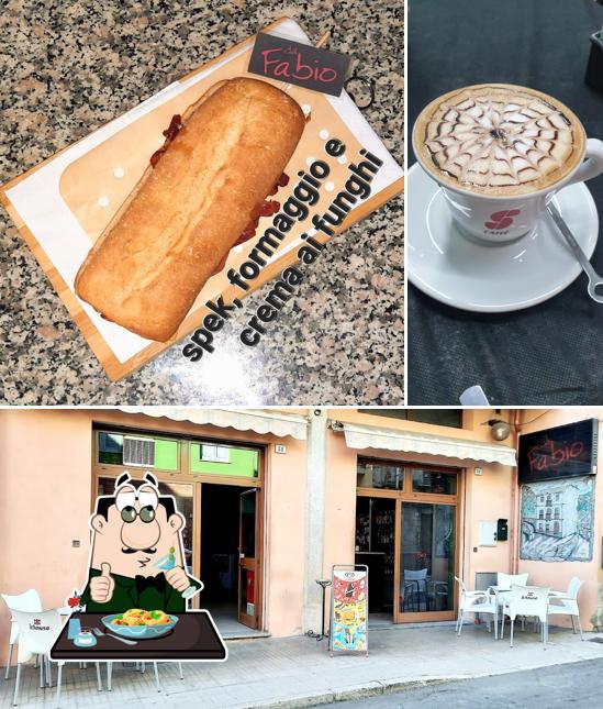 Tra le diverse cose da bar "da Fabio" si possono trovare la cibo e esterno