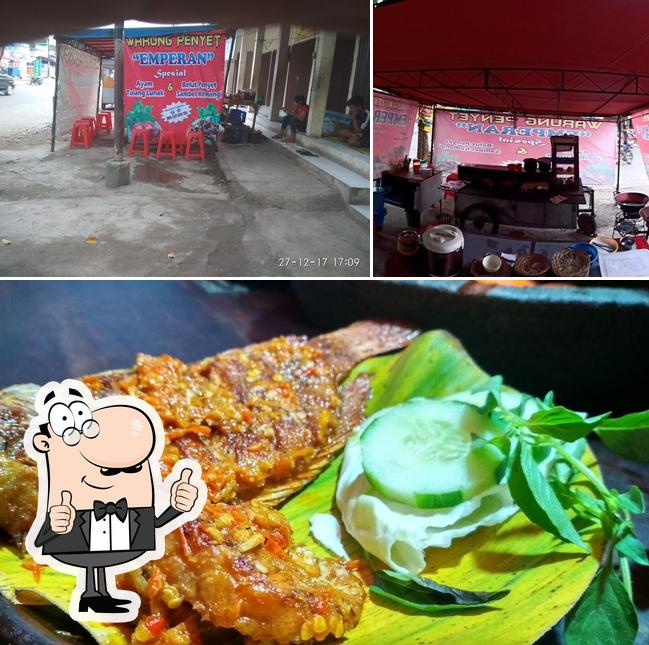 See the image of Warung Penyet (EMPERAN)