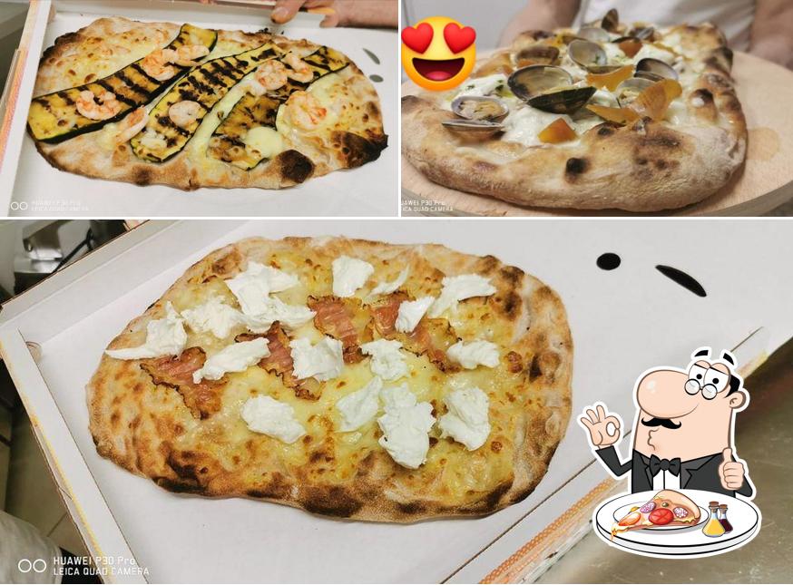 Scegli una pizza a Ajò da Mario e Giulia pizzeria