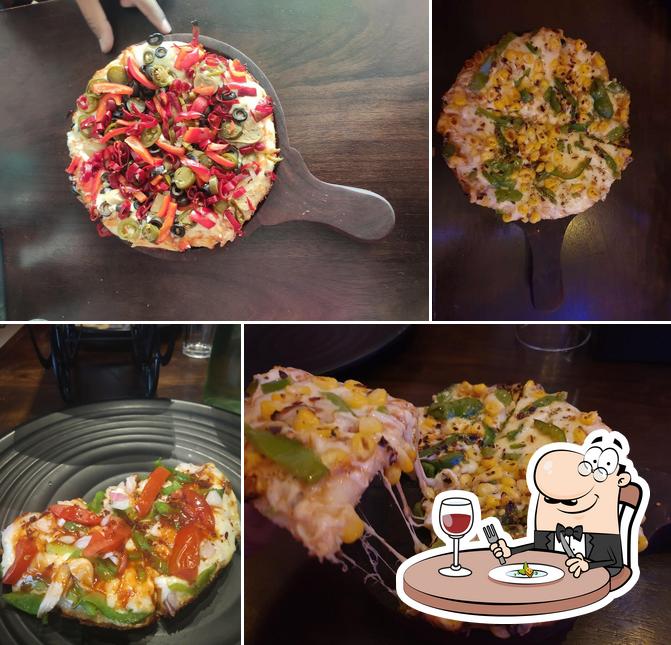 Meals at Laziz Pizza