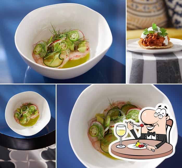 La Perla Rooftop Bar in El Paso Restaurant menu and reviews