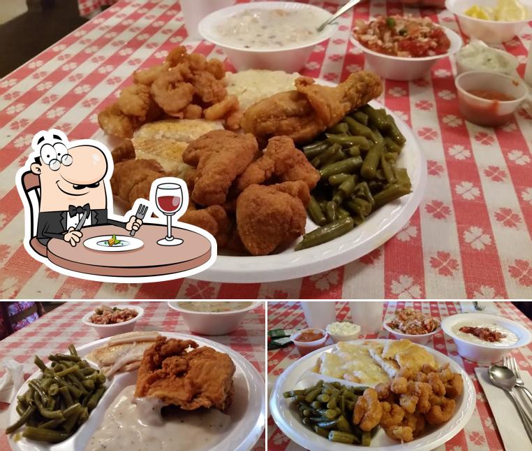 The Old FarmHouse Buffet, 8018 US52 N in Ansonville Restaurant reviews