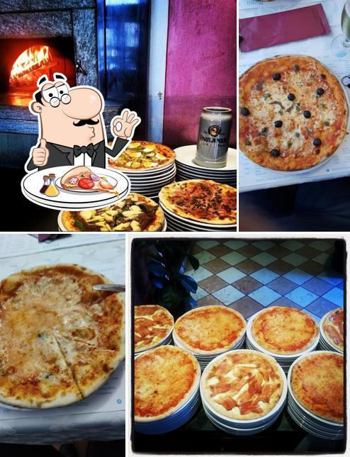 Ordina una pizza a Pizzeria Ristorante Capri ad Asti