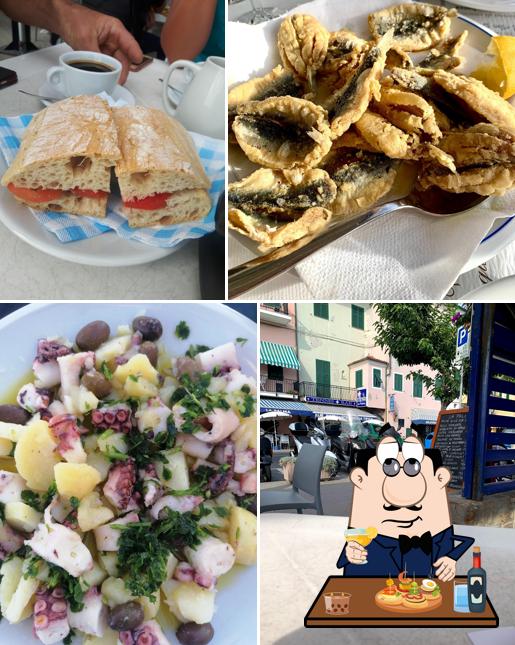 Prenditi un panino a Tennis Bar La Palma