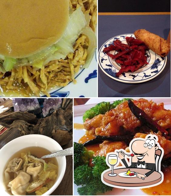 Little Chopsticks III in Fall River Restaurant menu and reviews