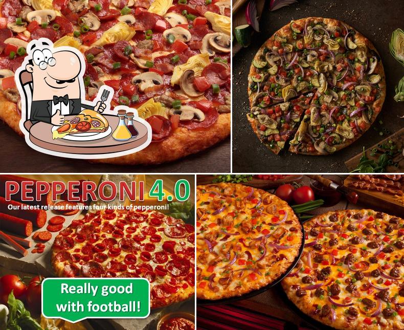 Round Table Pizza, 4035 S Mooney Blvd F5 in Visalia Restaurant menu