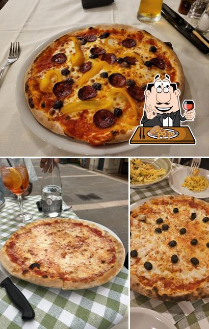 Scegli una pizza a Ristorante Emiliano