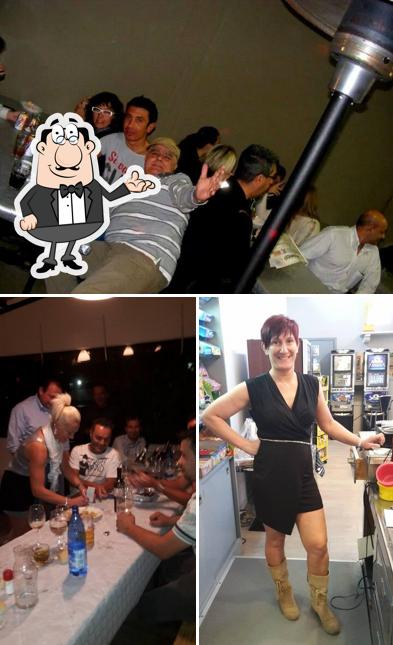 Dai un'occhiata agli interni di Bar morena