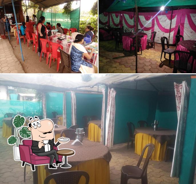 Check out how Ranjeet Dhaba looks inside