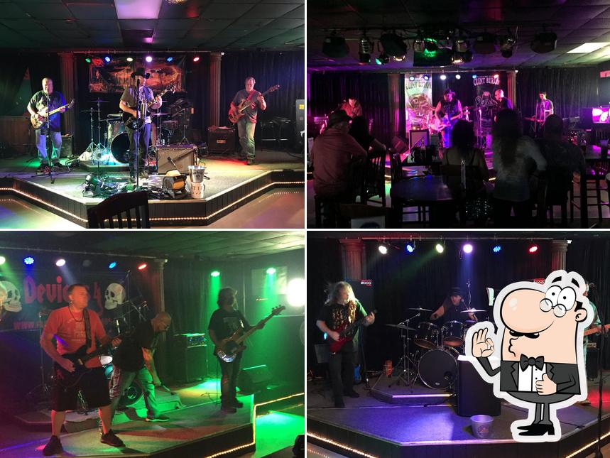 Overtime Sports Bar and Grill, 7736 State Rd 52 in Hudson Restaurant